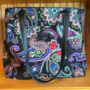 Vera Bradley tote. New condition. 16 wide x 12 tall. Zipper pocket inside.